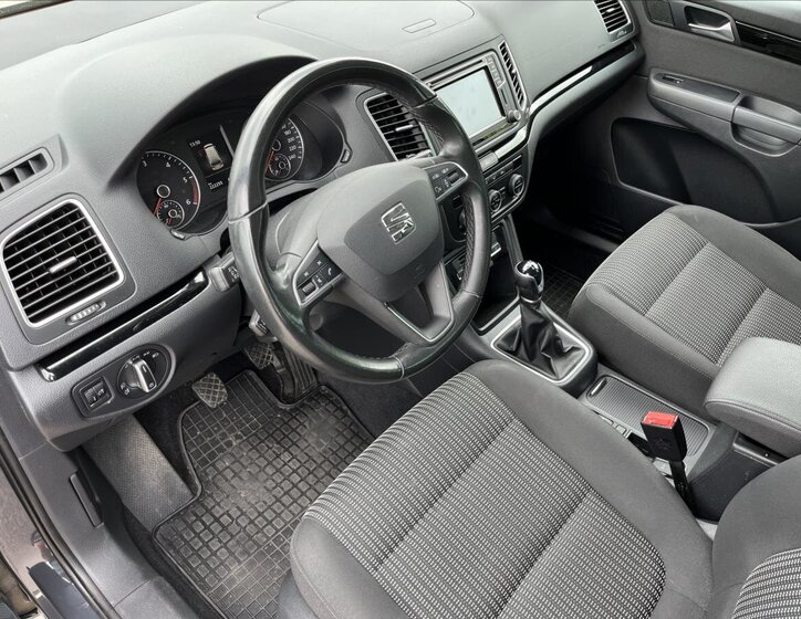 Seat Alhambra Kombi 2,0 l 110 kw