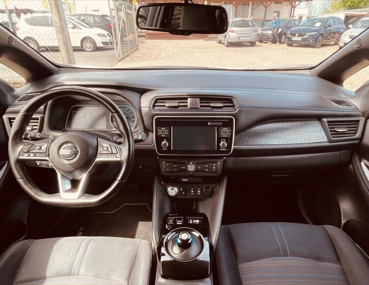 Nissan Leaf Hatchback 0,0 110 kw