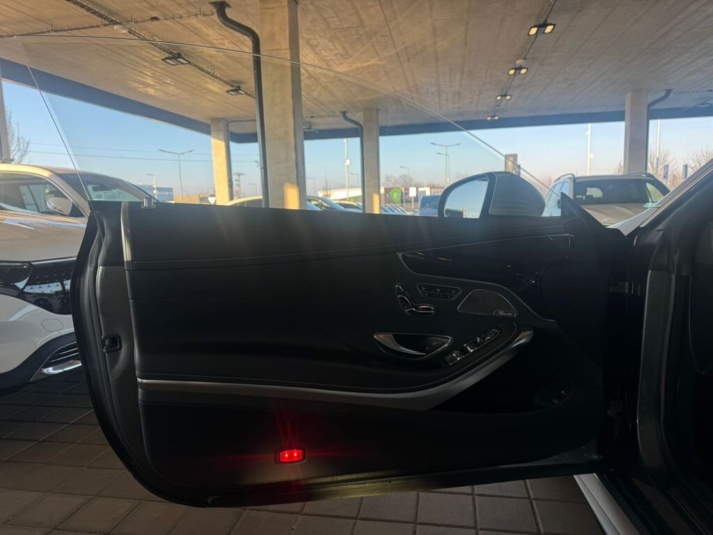 Mercedes-Benz Třídy S Kupé 4,0 l 345 kw