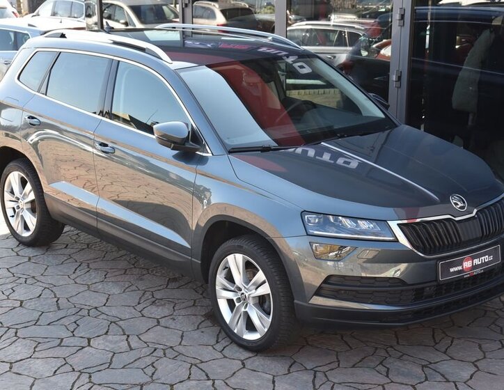 Škoda Karoq SUV / Terénní 1,5 l 110 kw