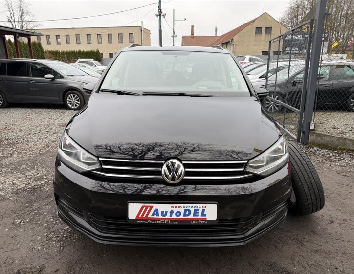 Volkswagen Touran MPV 1,2 l 81 kw