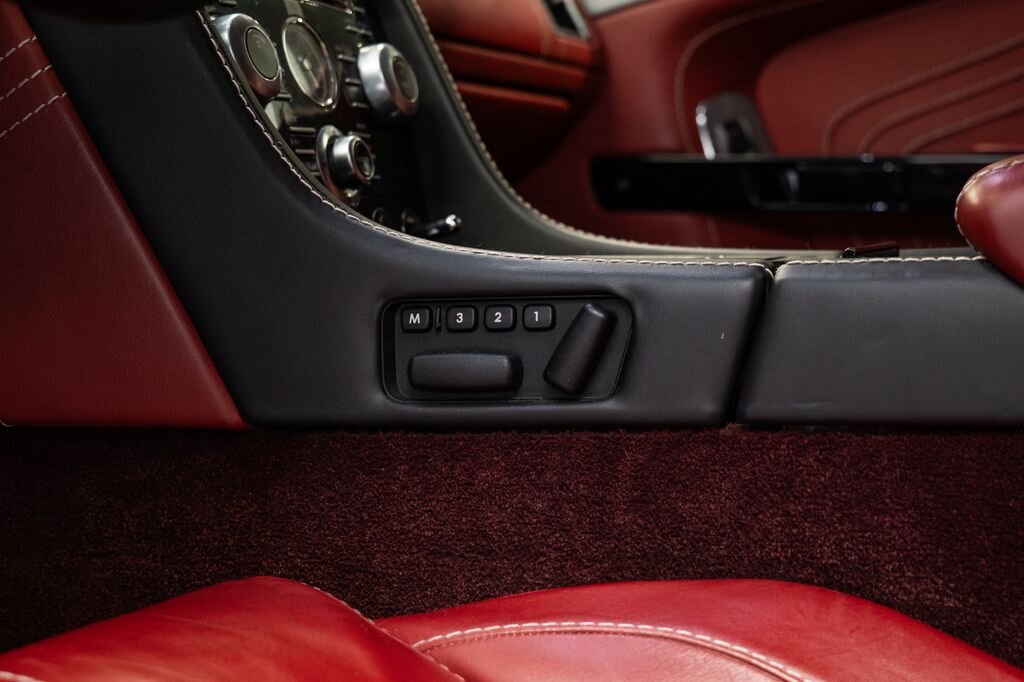 Aston Martin Vantage