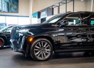 Cadillac Escalade 12