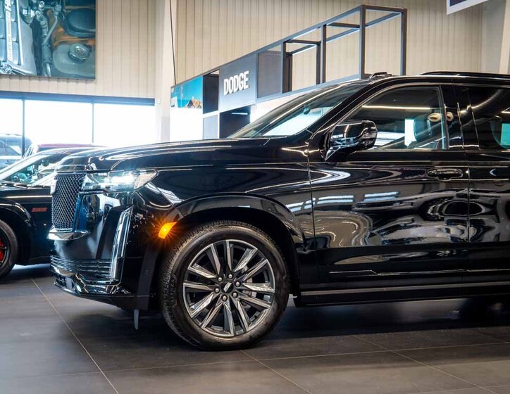 Cadillac Escalade 12