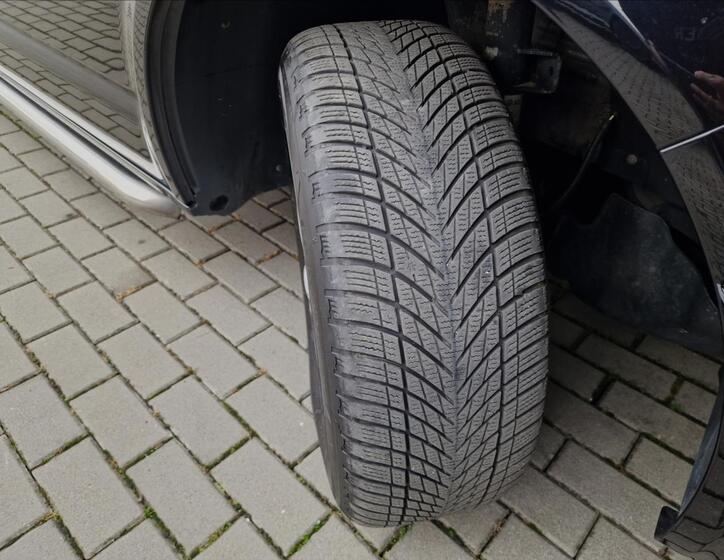 Volkswagen Multivan 44