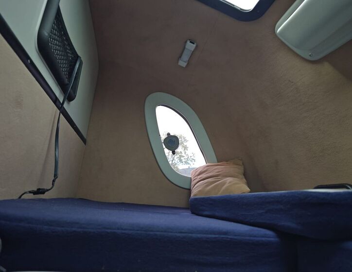 Mercedes-Benz Sprinter 12