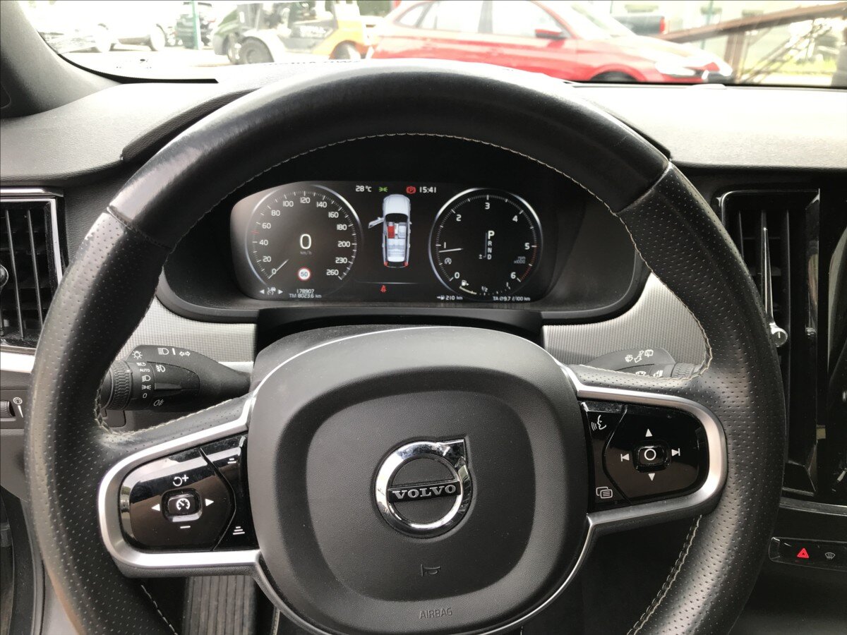 Volvo V90 Kombi 2,0 l 140 kw