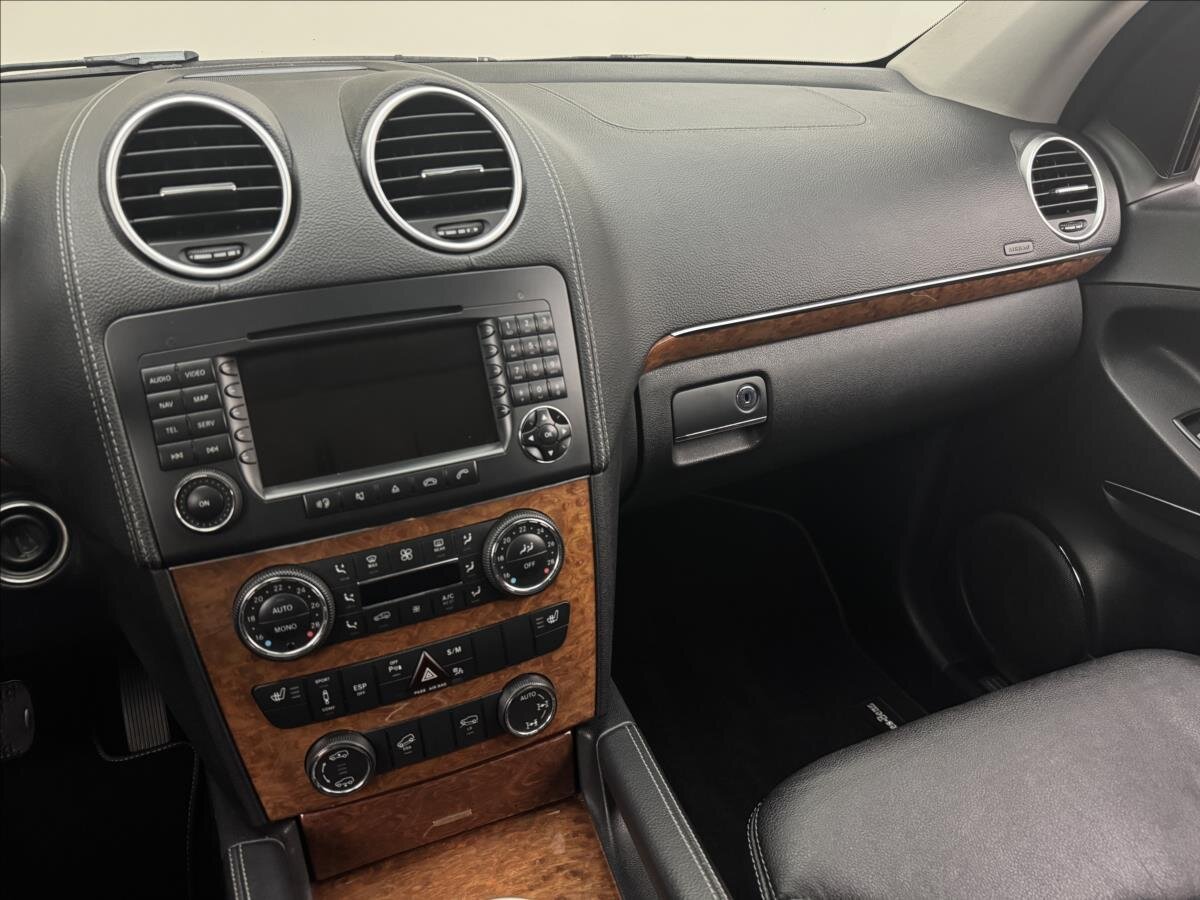 Mercedes-Benz GL SUV / Terénní 3,0 l 165 kw