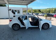 Mercedes-Benz Třídy A Hatchback 1,3 l 80 kw