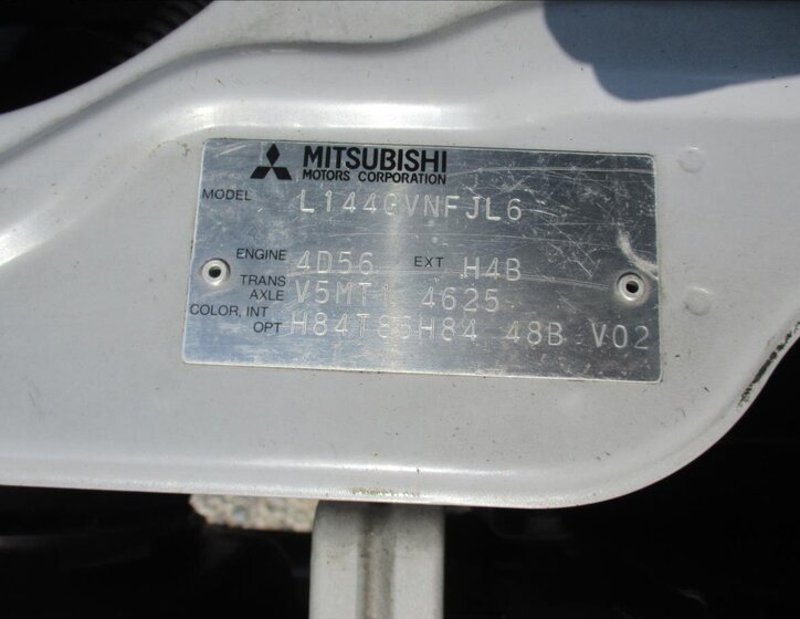 Mitsubishi Pajero SUV 2,5 l 70 kw