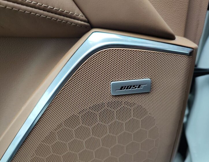 Cadillac Escalade 36