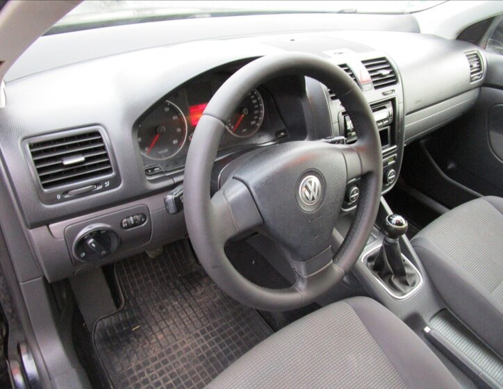 Volkswagen Golf 10