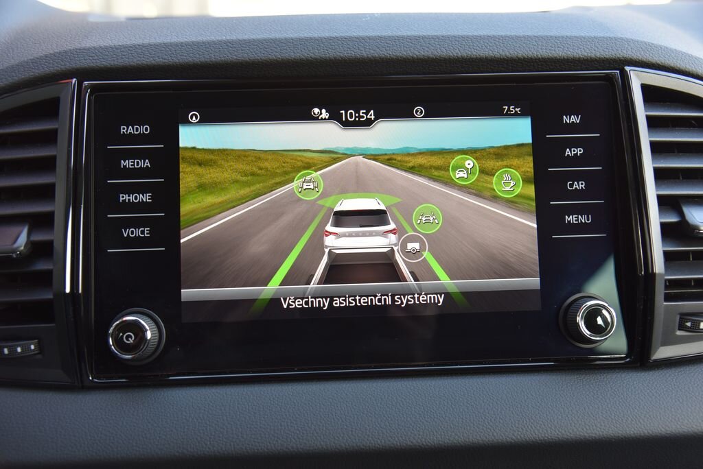 Škoda Karoq SUV 1,5 l 110 kw