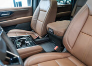 Chevrolet Suburban SUV 6,2 l 313 kw