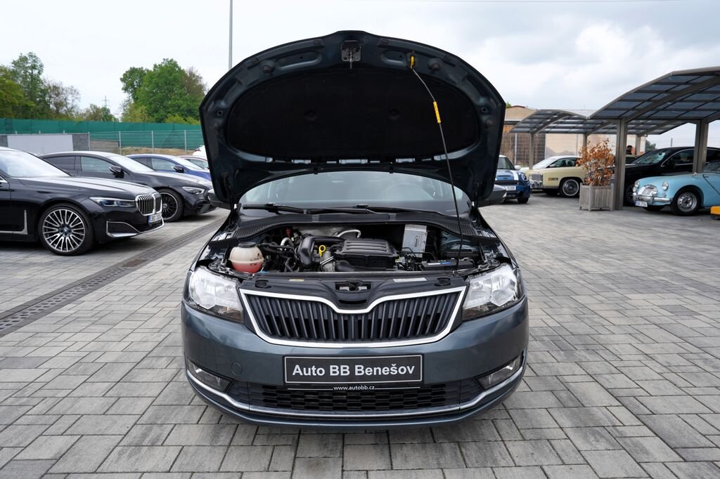 Škoda Rapid Hatchback 999,0 70 kw