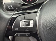 Volkswagen Passat 25