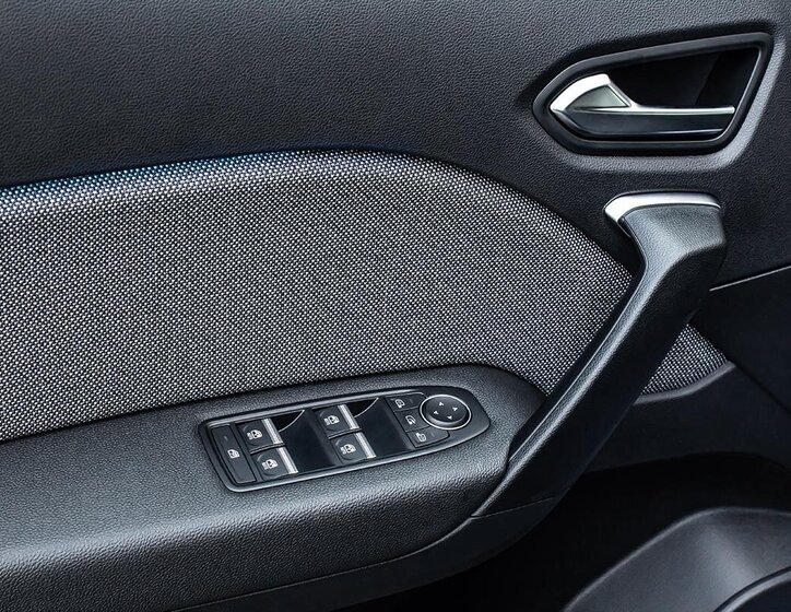 Mitsubishi ASX SUV / Terénní 1,3 l 104 kw