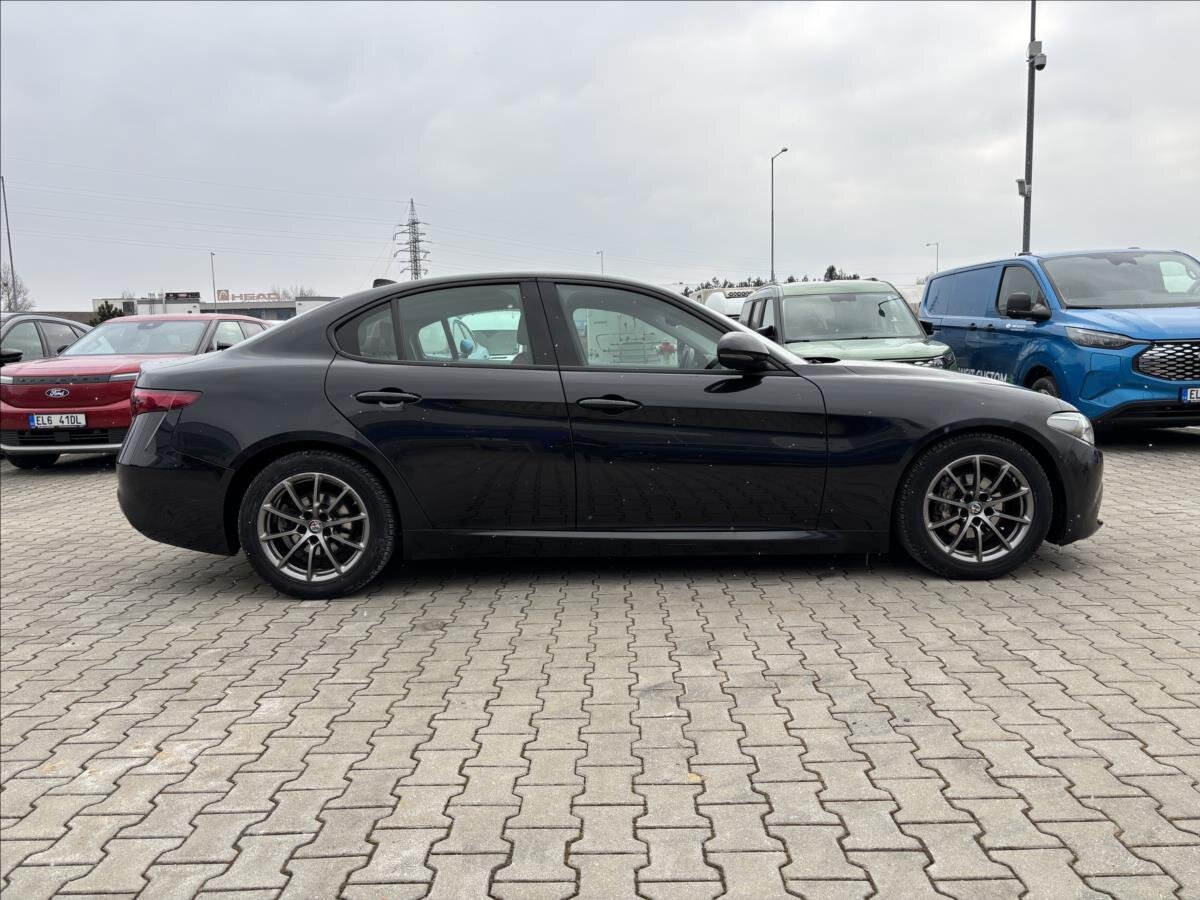 Alfa Romeo Giulia Sedan 2,1 l 132 kw
