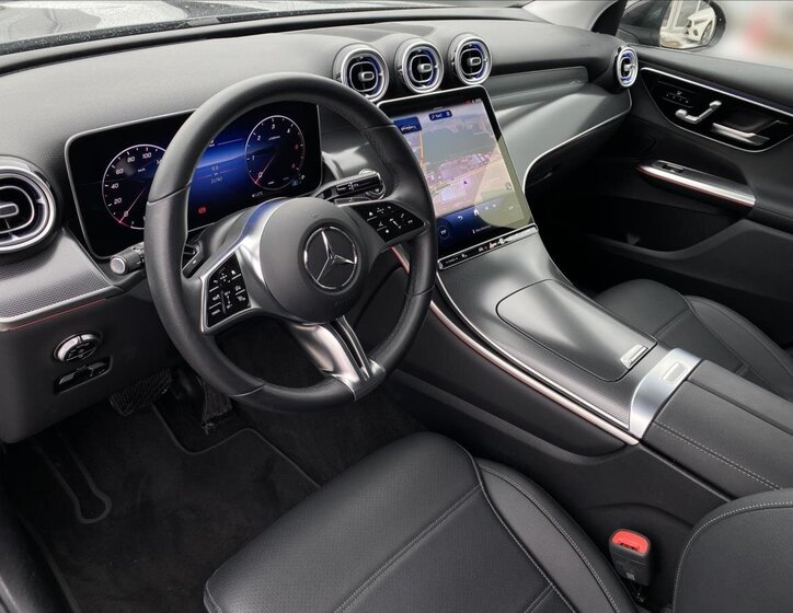 Mercedes-Benz GLC SUV 2,0 l 145 kw