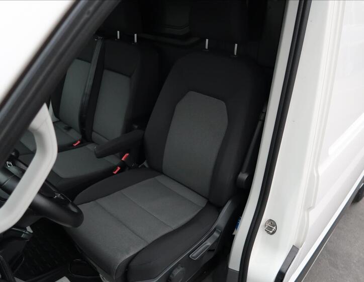 Volkswagen Crafter 10