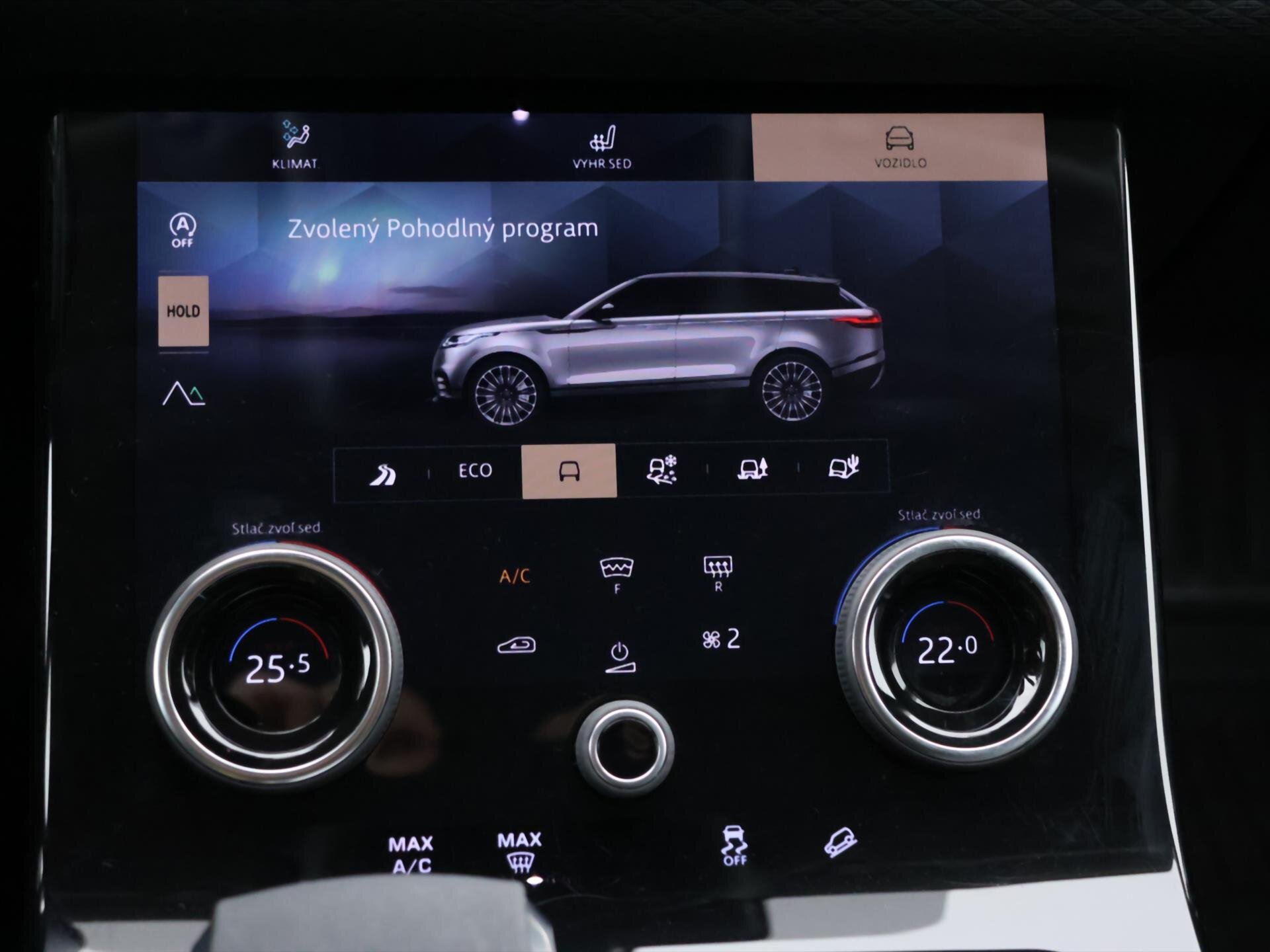 Land Rover Range Rover Velar SUV / Terénní 2,0 l 150 kw