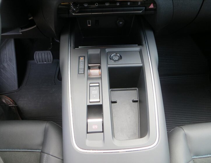 Citroën C5 Aircross SUV / Terénní 1,5 l 96 kw