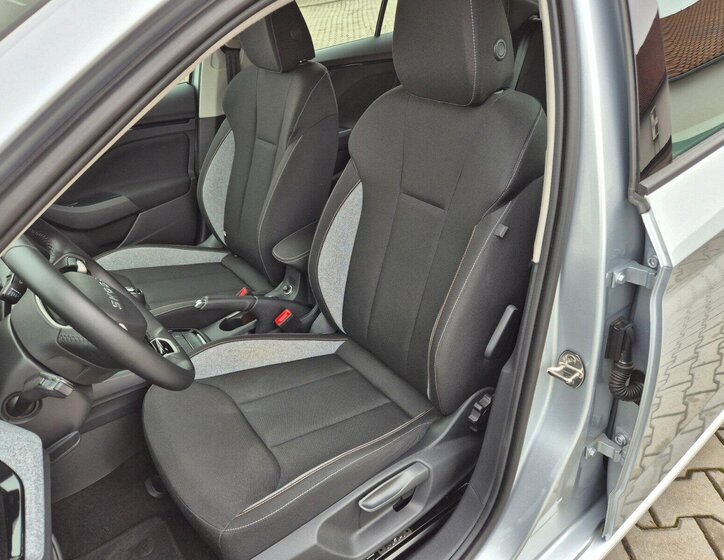 Škoda Scala Hatchback 1,0 l 85 kw