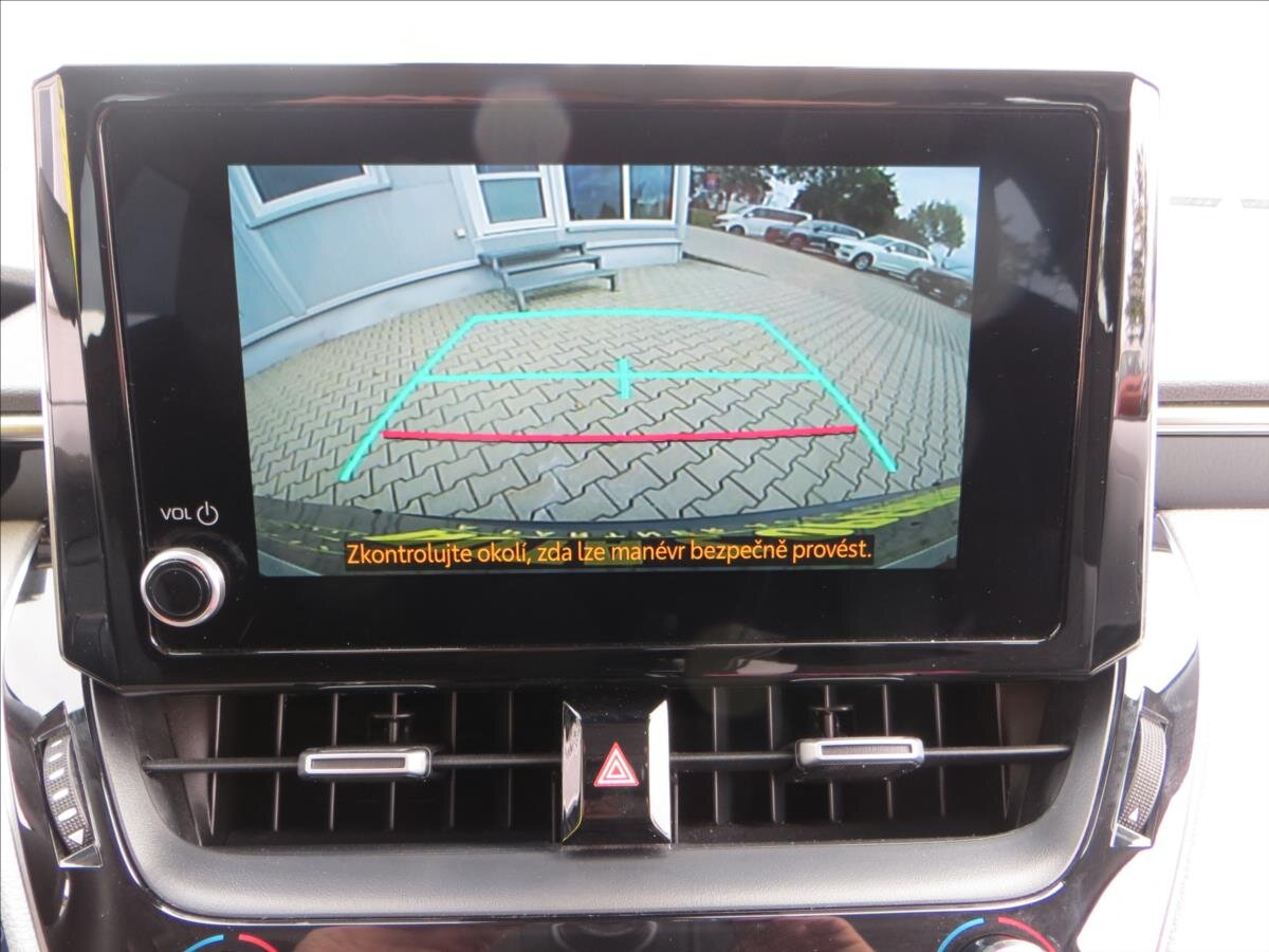 Toyota Corolla Kombi 2,0 l 112 kw