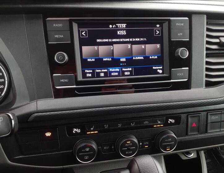 Volkswagen Caravelle 14