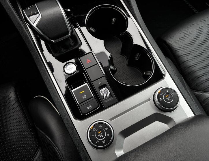 Volkswagen Touareg SUV / Terénní 3,0 l 210 kw