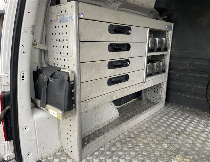 Volkswagen Caddy Skříň 2,0 l 81 kw