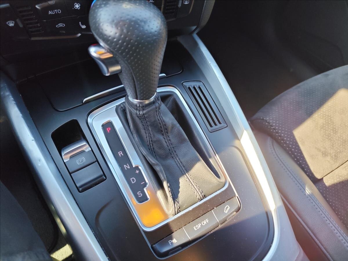 Audi Q5 Kombi 3,0 l 176 kw