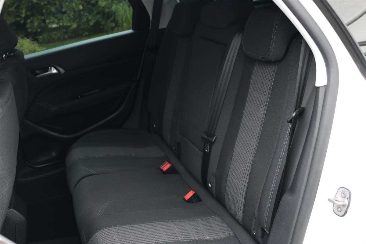 Peugeot 308 Kombi 1,5 l 96 kw