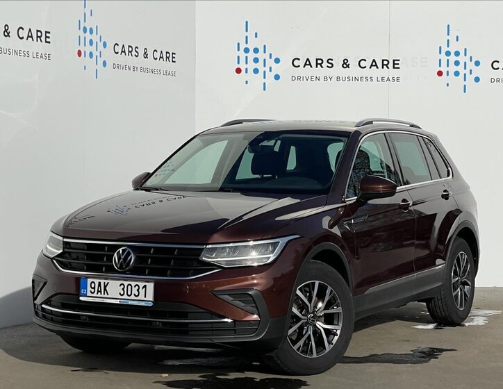 Volkswagen Tiguan 1