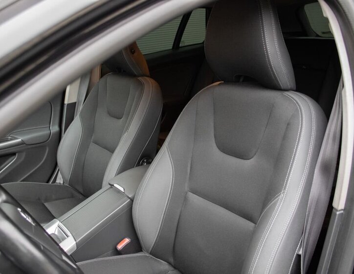 Volvo V60 14