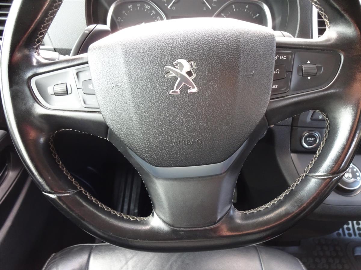 Peugeot Traveller