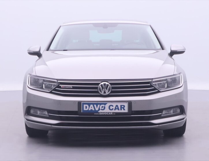 Volkswagen Passat 2