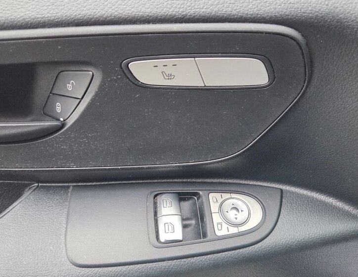 Mercedes-Benz Vito 17