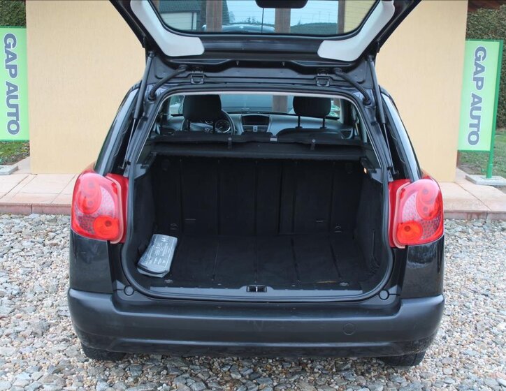 Peugeot 207 Kombi 1,4 l 54 kw