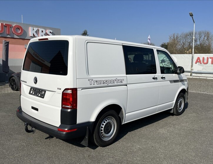 Volkswagen Transporter Kombi 2,0 l 62 kw