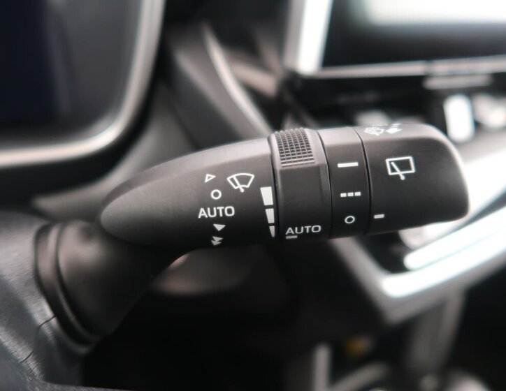 Toyota Corolla Cross Hatchback 2,0 l 112 kw