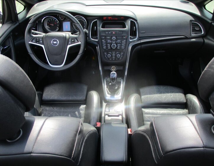 Opel Cascada Kabriolet 1,6 l 125 kw