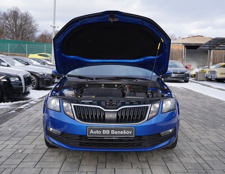 Škoda Octavia 10