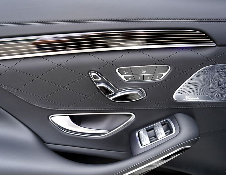 Mercedes-Benz Třídy S 44