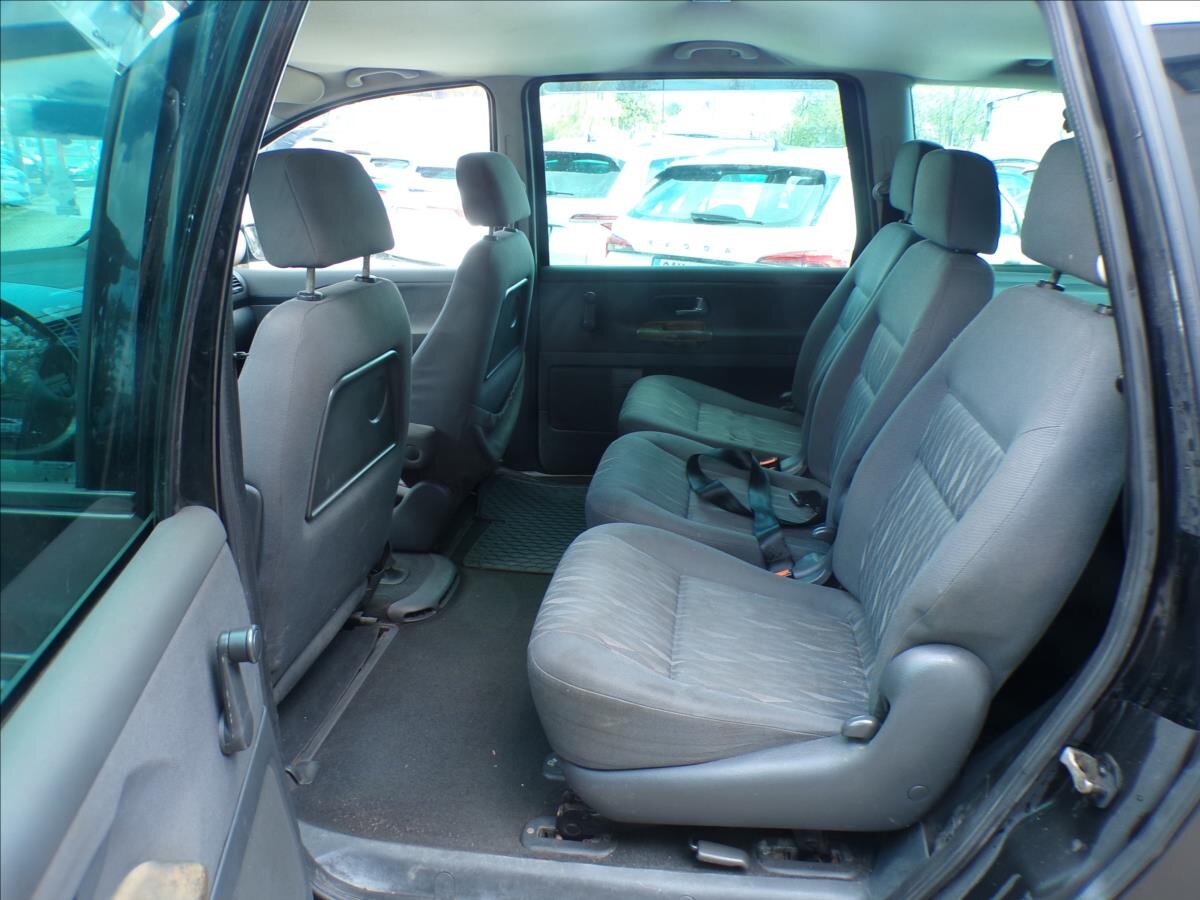 Volkswagen Sharan Kombi 1,9 l 85 kw