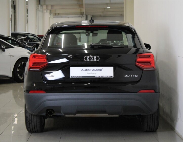 Audi Q2 4