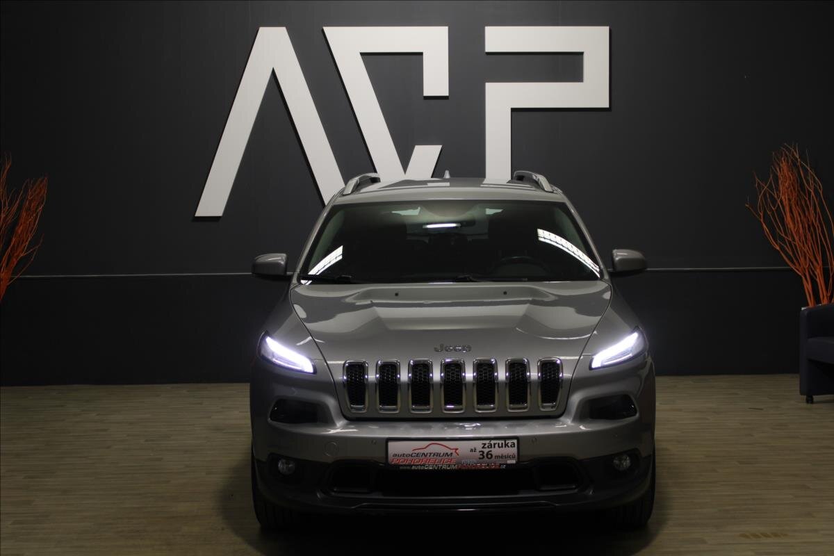 Jeep Cherokee SUV / Terénní 2,2 l 136 kw