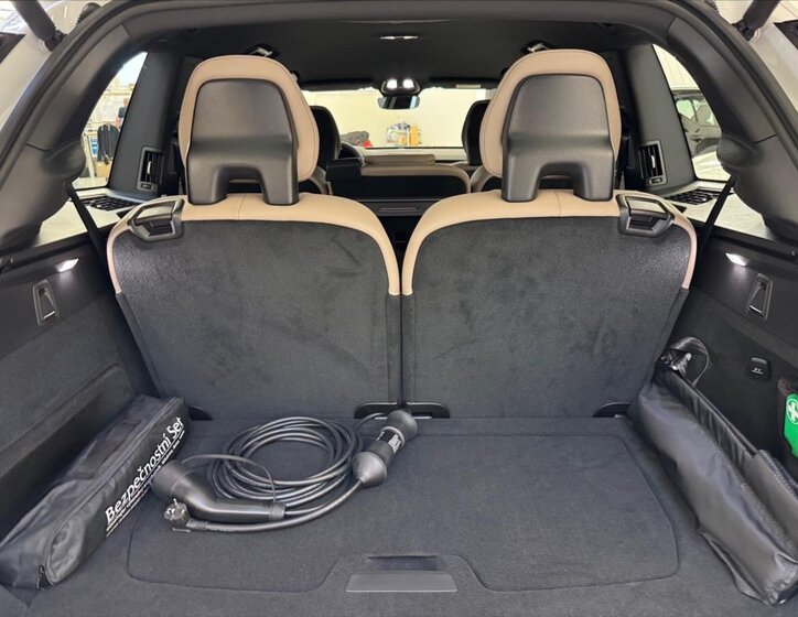 Volvo XC90 SUV 2,0 l 335 kw