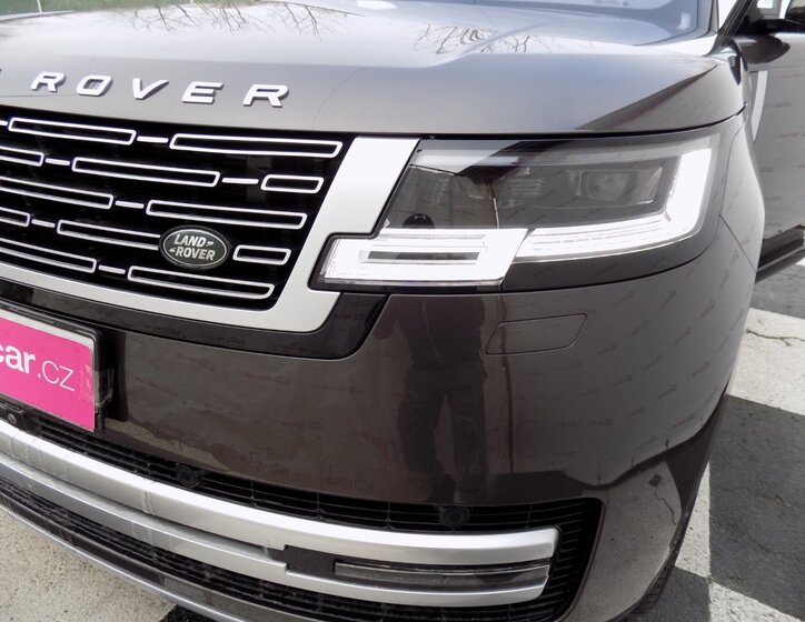 Land Rover Range Rover SUV 4,4 l 390 kw