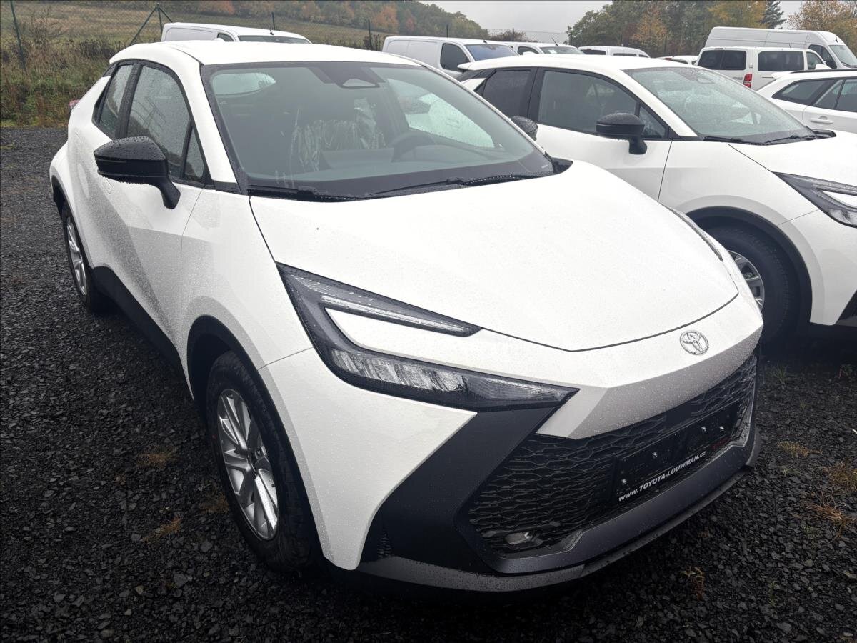 Toyota C-HR SUV 1,8 l 103 kw